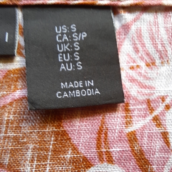 Tahari 100 % Linen Long Sleeve Button Down Floral Print Blouse Size S - Picture 14 of 14